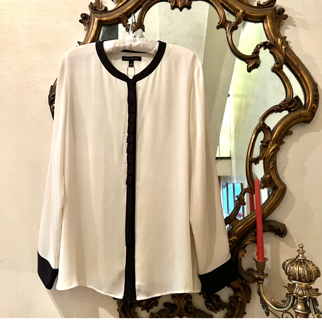 Banana Republic B&W Ribbon Blouse