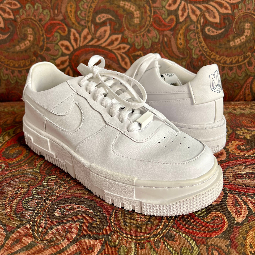 Nike Air Force 1 Pixel Triple White AF1